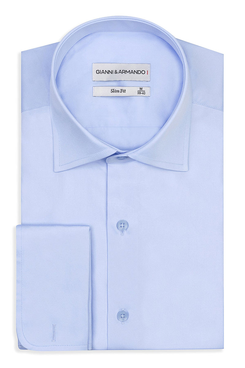 Slim‑Fit Business‑Hemd in Hellblau, Vorderansicht mit Doppelmanchetten und Kent‑Krage