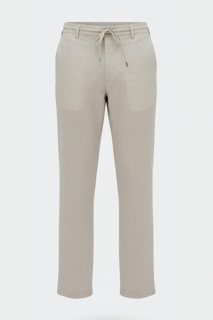 Vorderansicht der beige Leinenhose mit Regular‑Fit Schnitt und geräumigen Seitentaschen