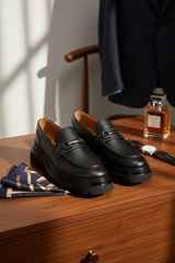 Silhouette der schwarzen Gianni & Armando Casual Schuhe mit flotterem Leder