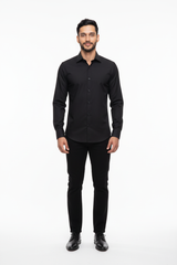 Detailansicht des Kent-Kragens des Slim Fit Business Hemds in Schwarz