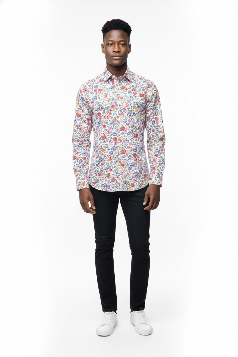 Vue détaillée du motif floral aux couleurs vives sur la chemise Slim Fit