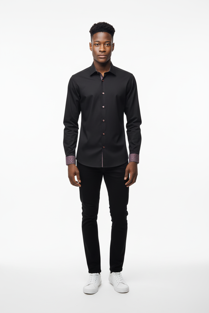 Detailaufnahme des Kent-Kragens an einem Slim Fit Freizeithemd
