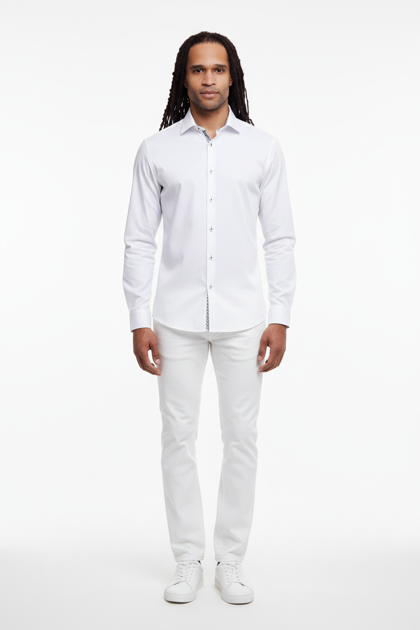 Detailaufnahme des Kent-Kragens an einem Slim Fit Freizeithemd