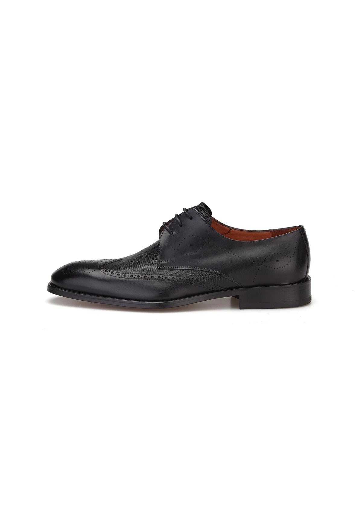 Seitliche Ansicht der handgefertigten Business-Schuhe mit 3 cm Absatz