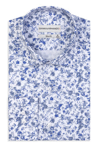 Slim-Fit Hemd mit Blumenmuster 100 % Satinierte Baumwolle.
