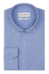 Slim Fit Button-down Original Business Hemd in hellblau unifarben Gabardine-Stoff ist dicht gewebt.