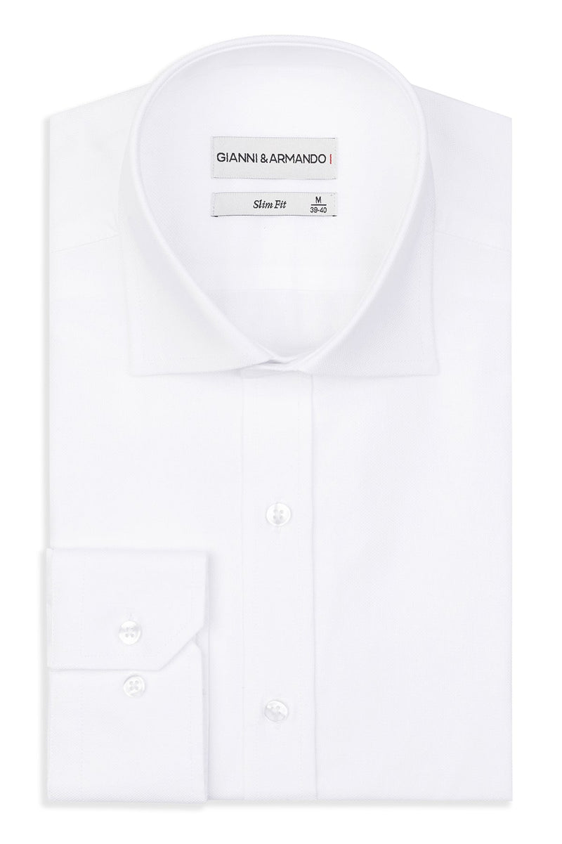 Slim Fit Hemd in Weiß aus 100 % Baumwolle, frontal Ansicht, klare Nähstruktur sichtbar