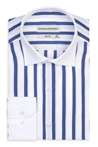 SlimFit Business Hemd mit Blauen Streifen, kontrastierendem weissen Kragen und Manschetten.