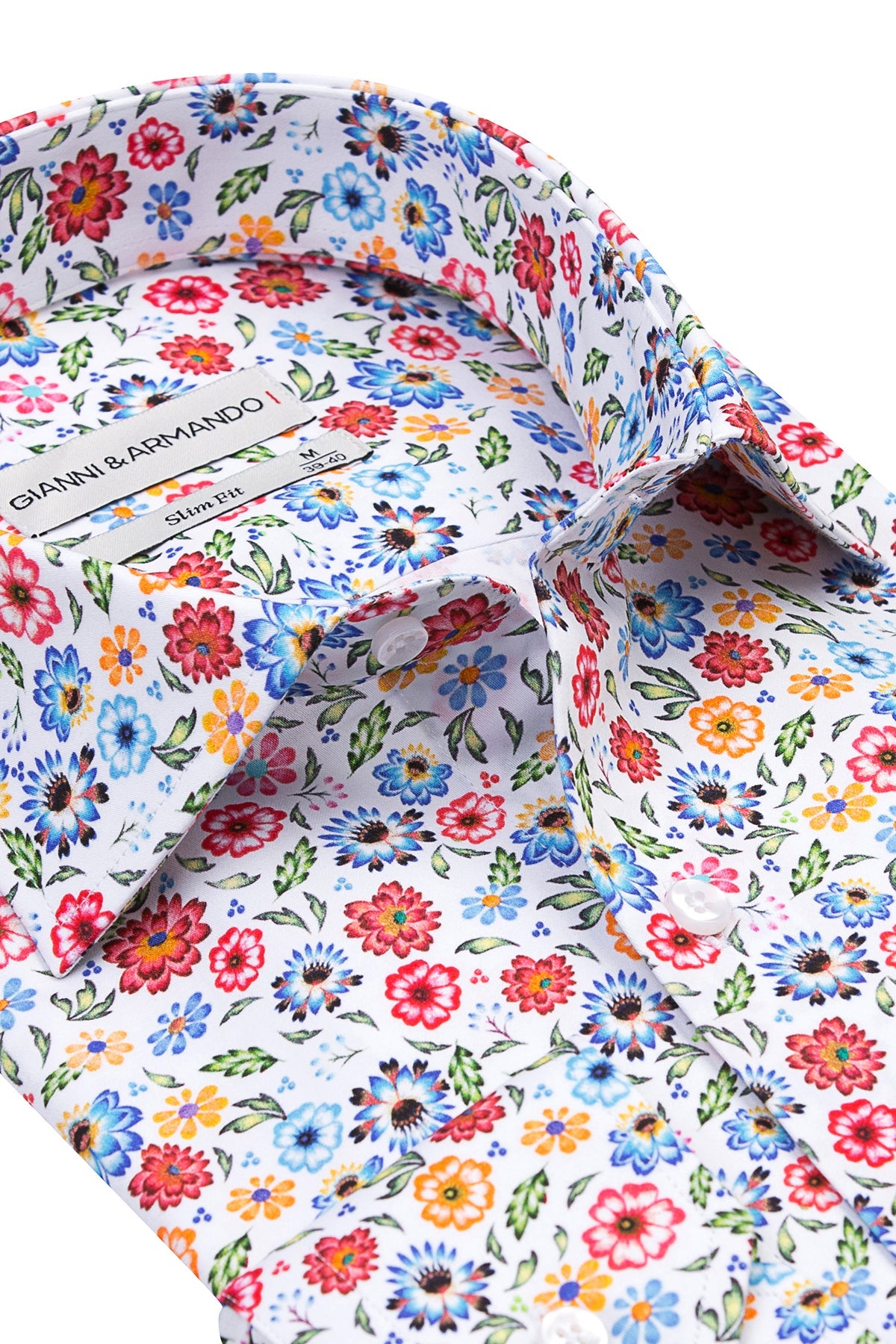 Vue de profil de la chemise Slim Fit à motif floral, mettant en valeur la coupe