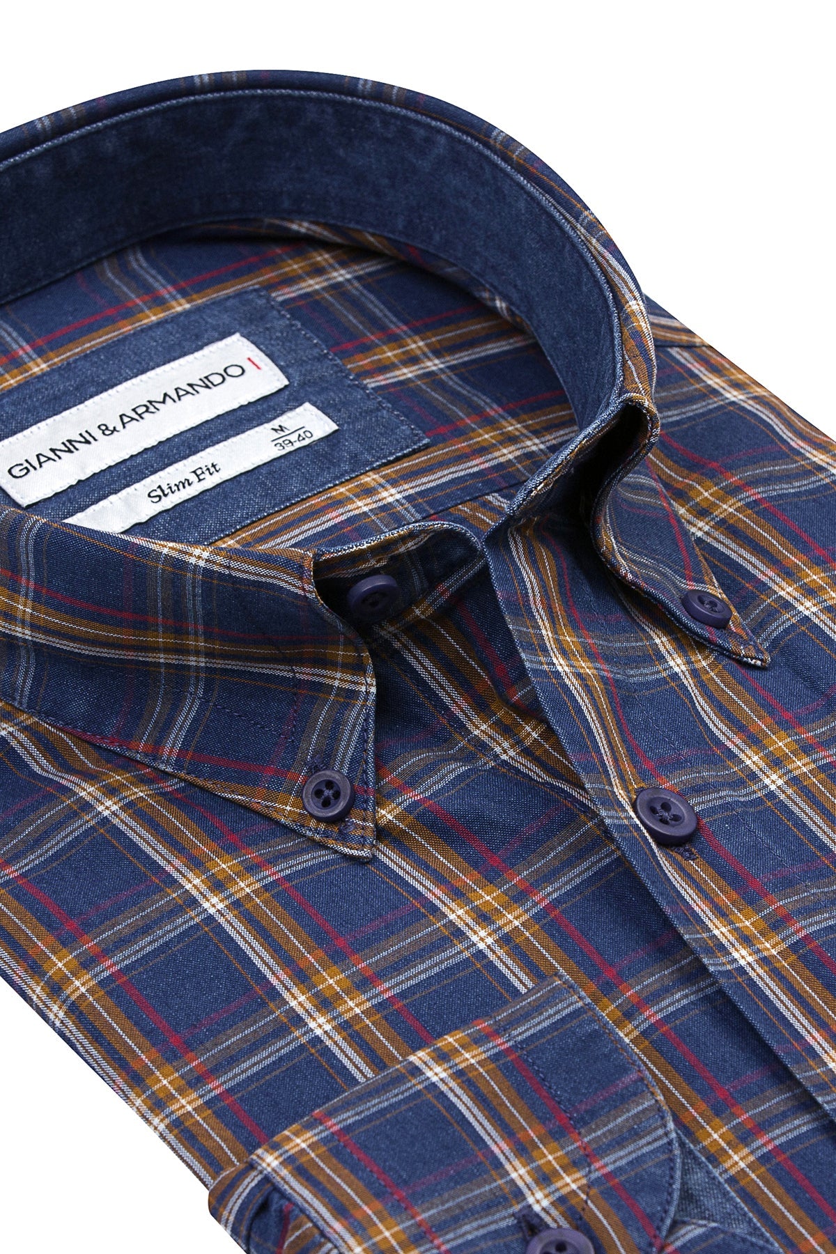 Detailansicht des Slim Fit Karohemden – feine Nähstruktur und Kent-Kragen