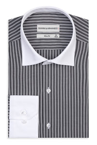 Slim-Fit Business Hemd mit Schwarz Streifen, kontrastierendem weissen Kragen und Manschetten.
