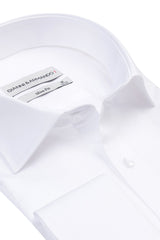 Seitliche Ansicht des weißen Slim‑Fit Business Hemds mit markanter Doppelmanchette