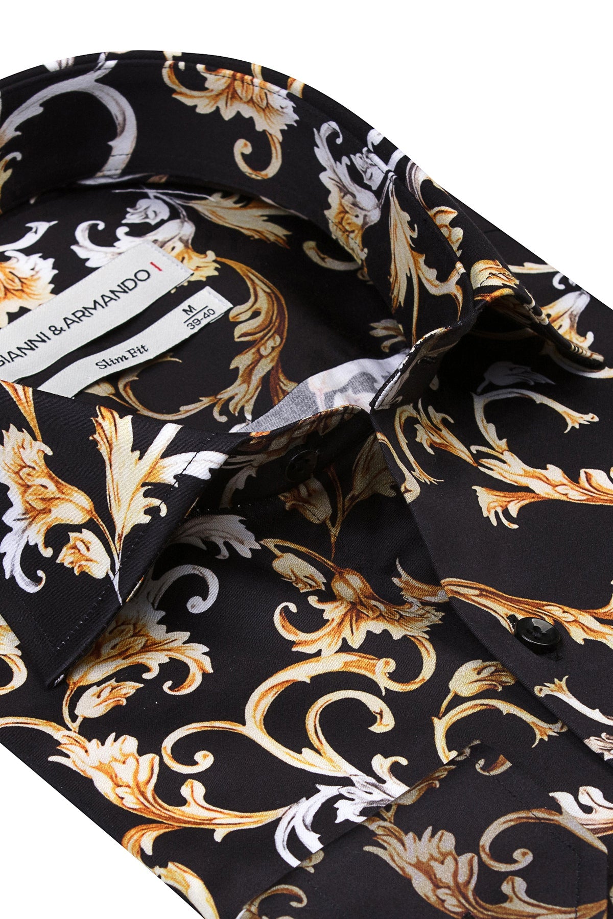 Vue de côté de la chemise slim fit avec motif chaîne et corde saisissant