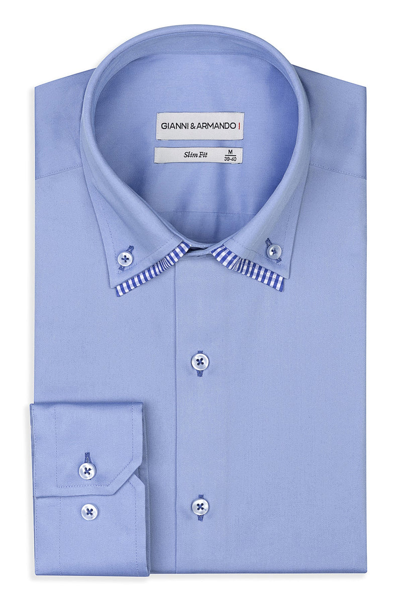 Hemd Hellblau mit Doppelkragen in eleganter Langarm-Ansicht – detailreiche Nähte sichtbar