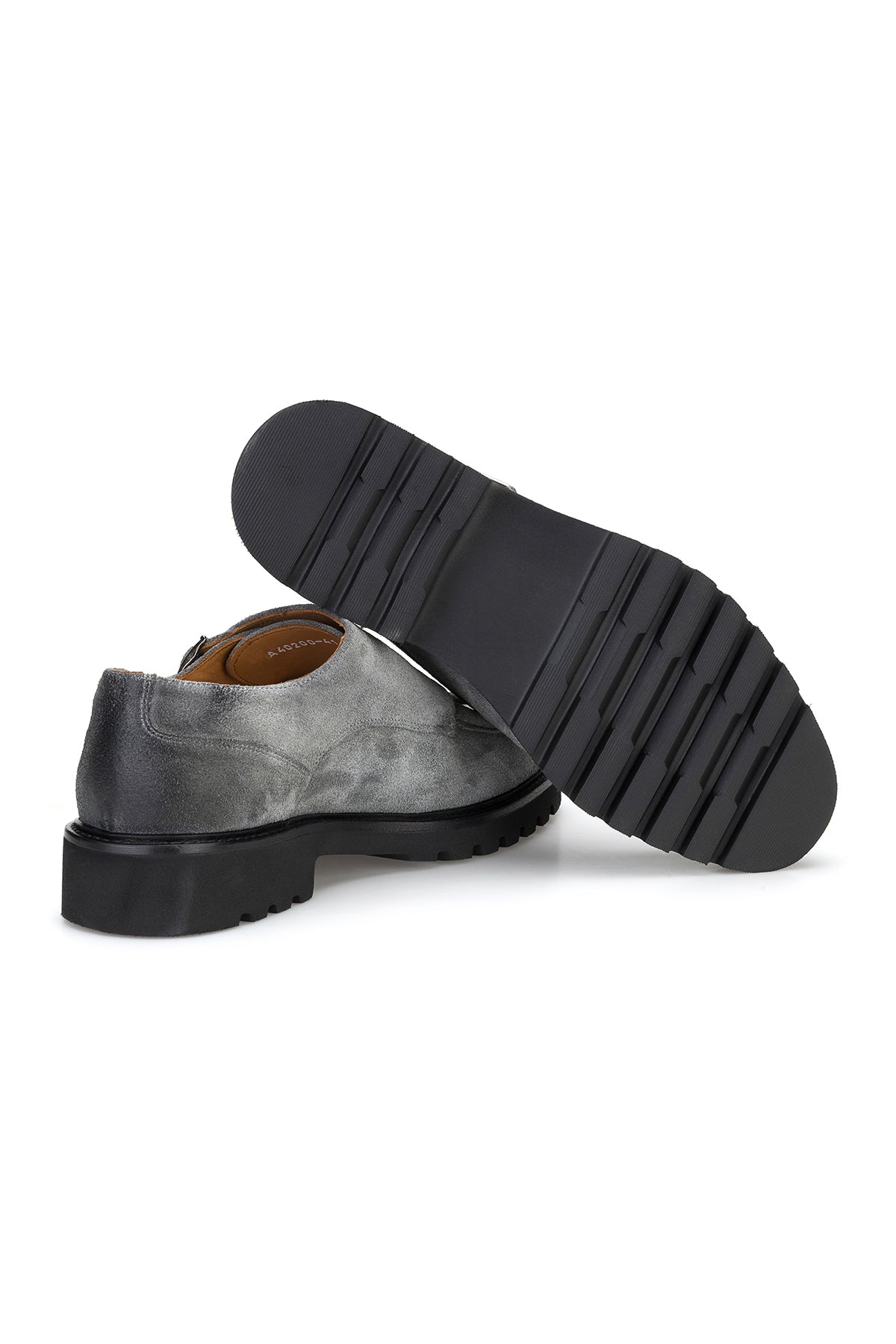 Schuh im Profil – elegante Grau-Farbe, Double Monk Verschluss, perfekte Passform.