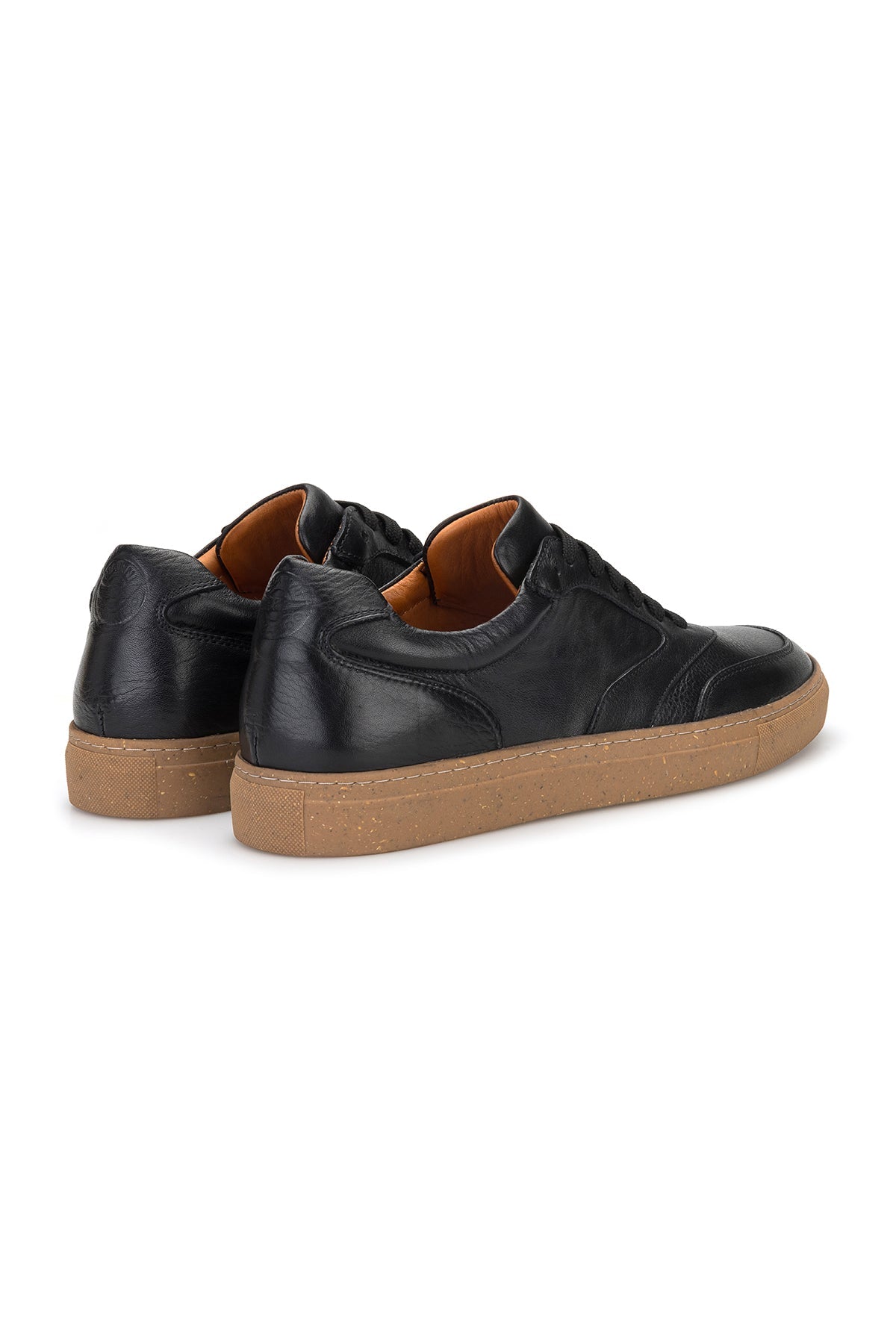 Sneaker in Schwarz, Innenansicht mit Echtleder-Futter