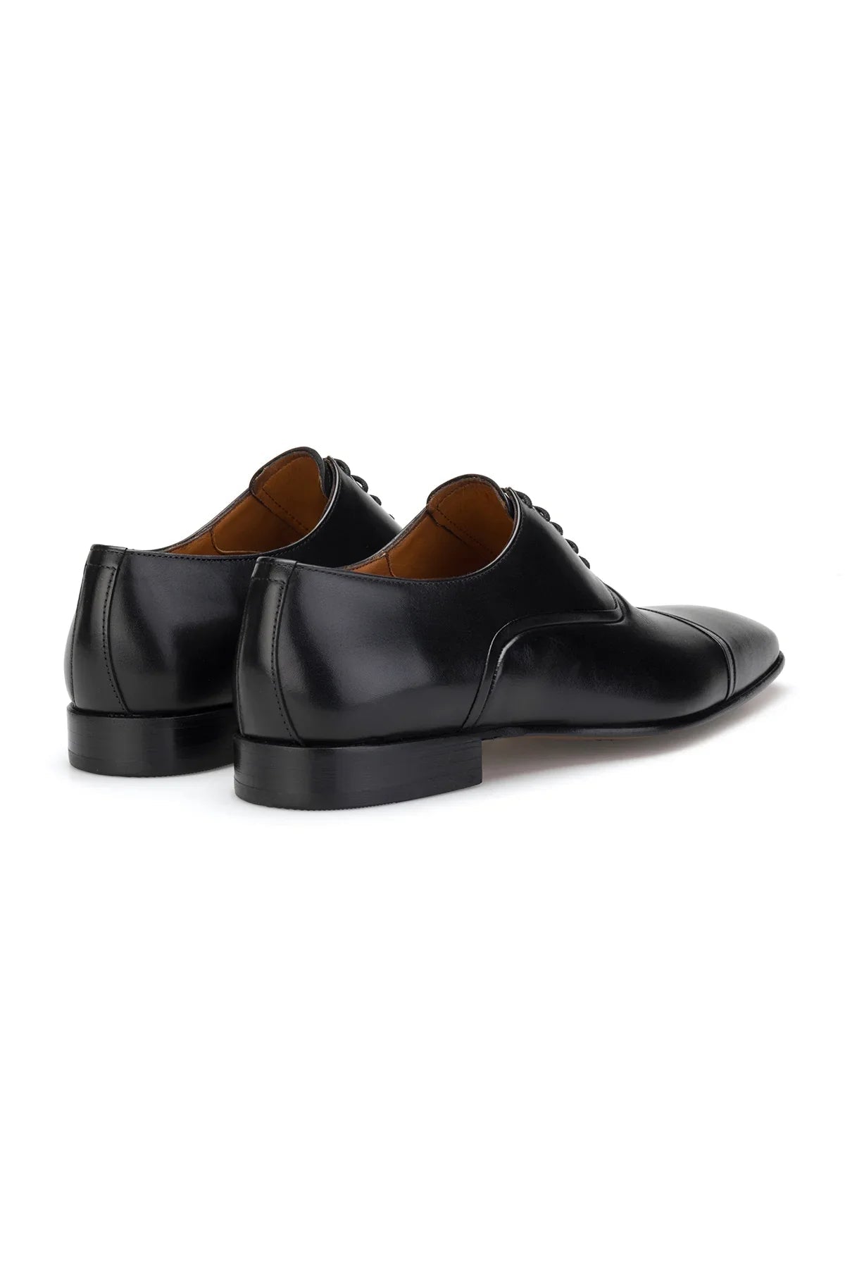 Detailansicht der feinen Lederdecksohle der Business-Schuhe.