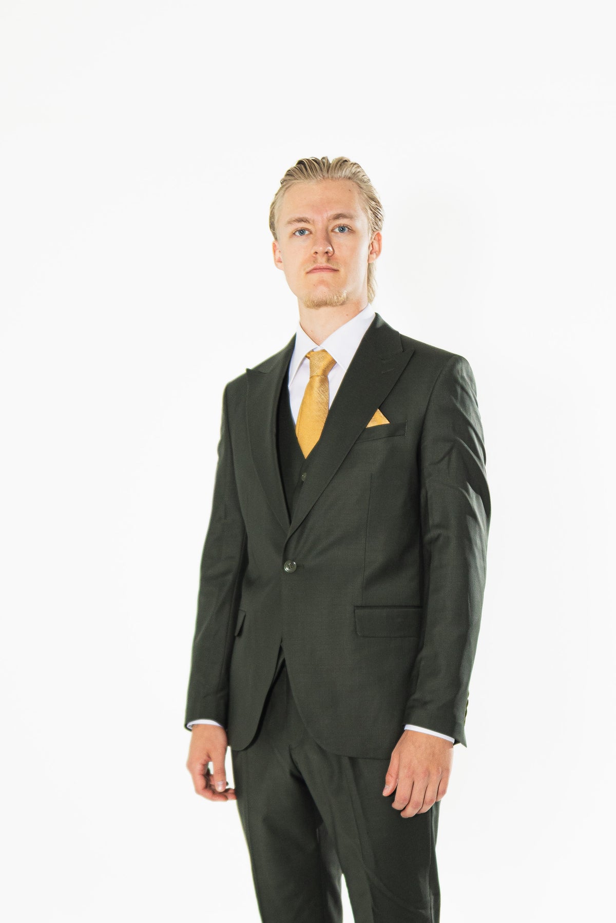 Gianni and Armando Dunkelgrün Slim Fit Herrenanzug aus Wolle mit Spitzrevers.