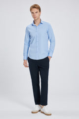 Slim Fit Original Business Hemd in Hellblau unifarben 100 % Satinierte Baumwolle.